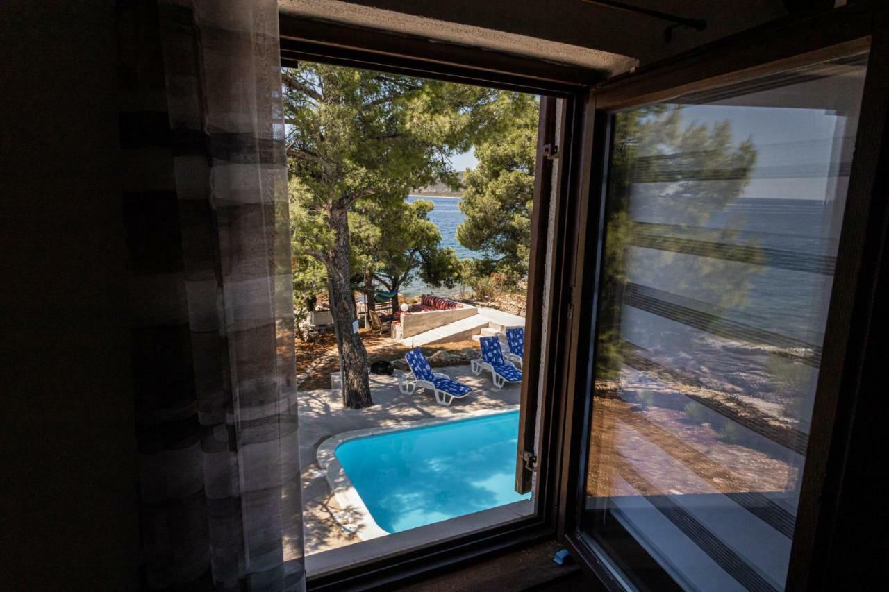 Obiteljska Kuca Za Odmor Futura Villa มิลนา ภายนอก รูปภาพ