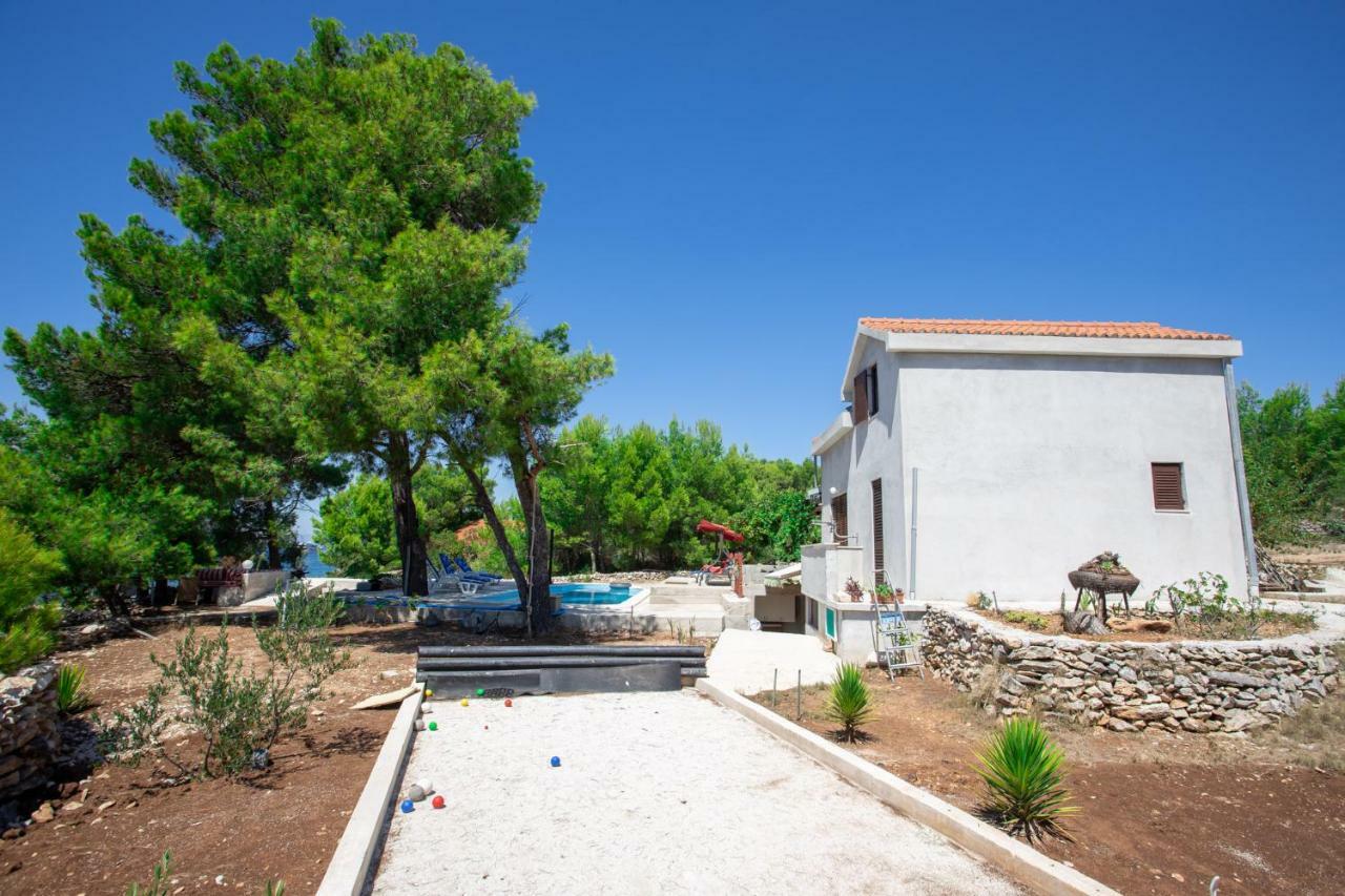 Obiteljska Kuca Za Odmor Futura Villa มิลนา ภายนอก รูปภาพ